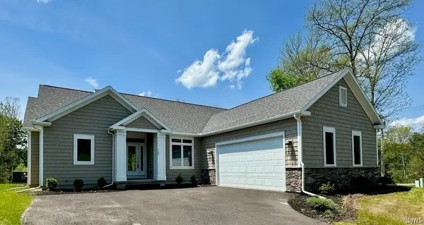 137 Edwards Falls Lane, Manlius, NY 13104