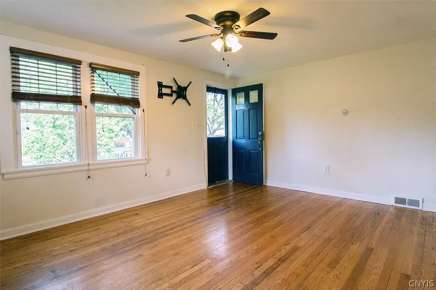 215 Hunt Drive, Fayetteville, NY 13066 - #2