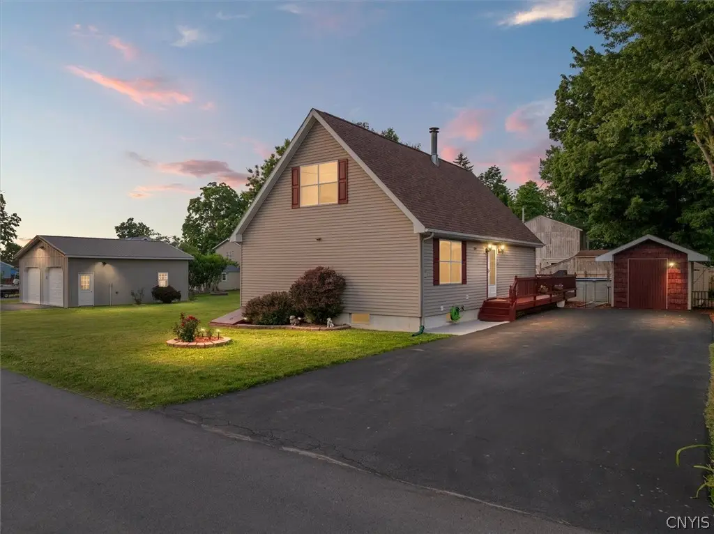 138 Oswego Avenue, Canastota, NY 13032 - #1