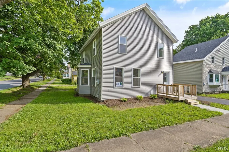 105 E Cayuga Street, Oswego, NY 13126 - #2