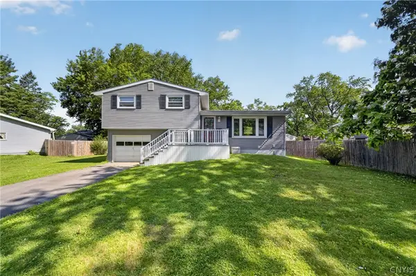 21 Limetree Lane, Liverpool, NY 13090