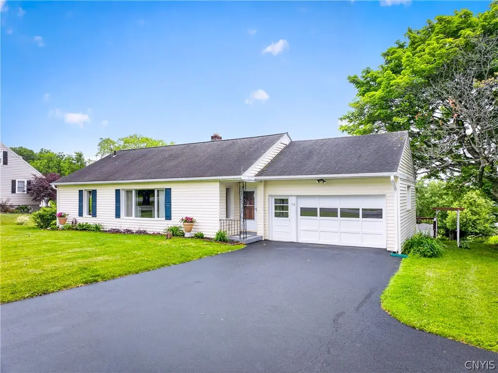 514 Higby Road, New Hartford, NY 13413 - #1