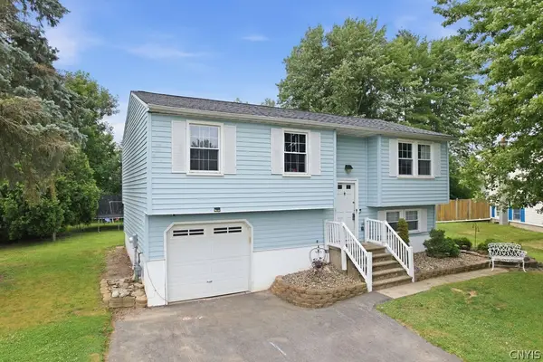 4006 Sandpiper Lane, Liverpool, NY 13090