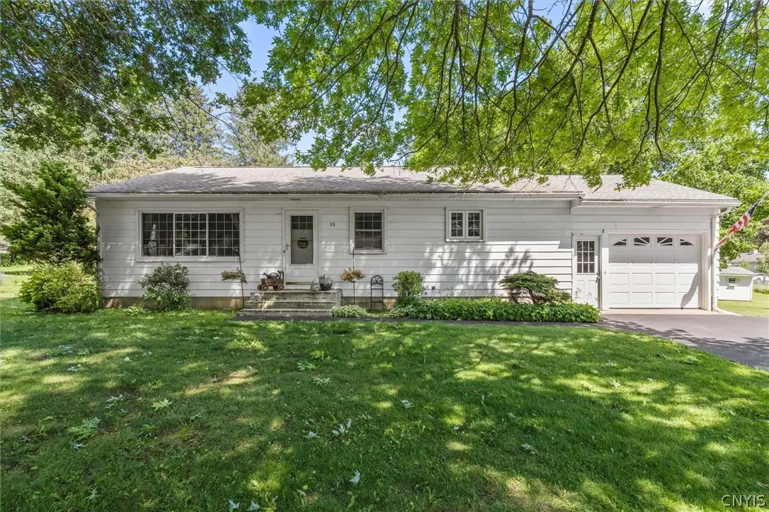 32 Artillery Lane, Baldwinsville, NY 13027 - #1