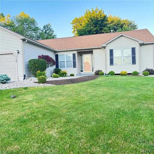 12 Orangewood Drive, Liverpool, NY 13090