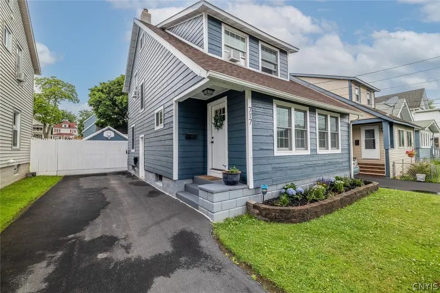 717 Helen Street, Syracuse, NY 13203 - #2