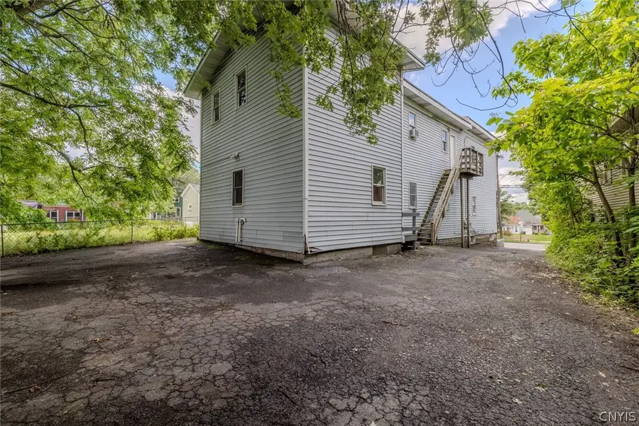 1406 Butternut Street, Syracuse, NY 13208 - #3