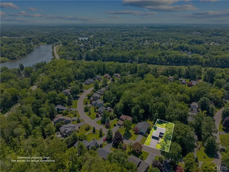 6828 Jayhawk Cir, Baldwinsville, NY 13027 - #2