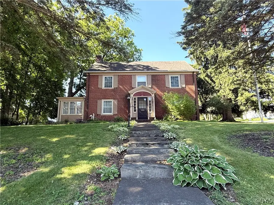 702 Parkway E, Utica, NY 13501 - #2