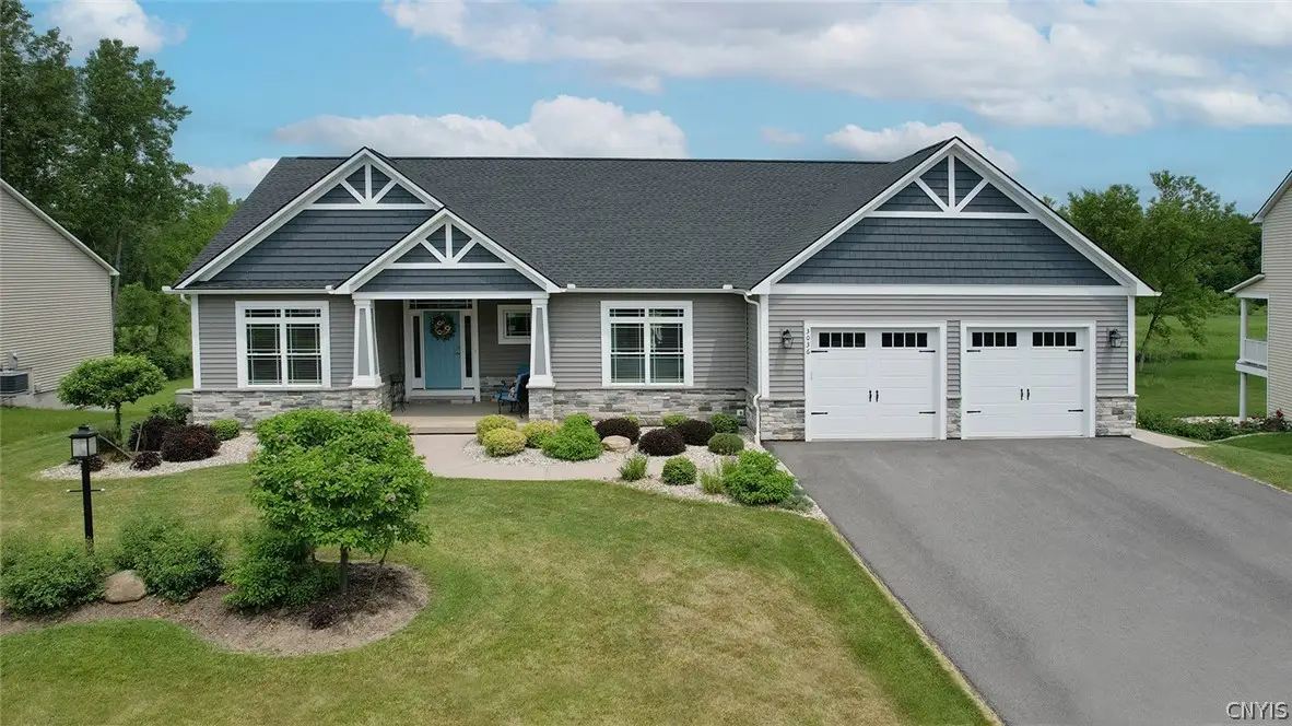 3036 Chillingham Way, Baldwinsville, NY 13027 - #1