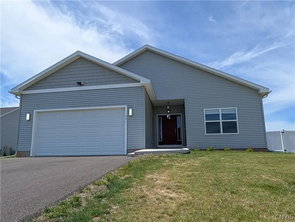 241 Bloomfield Street, Baldwinsville, NY 13027 - #1