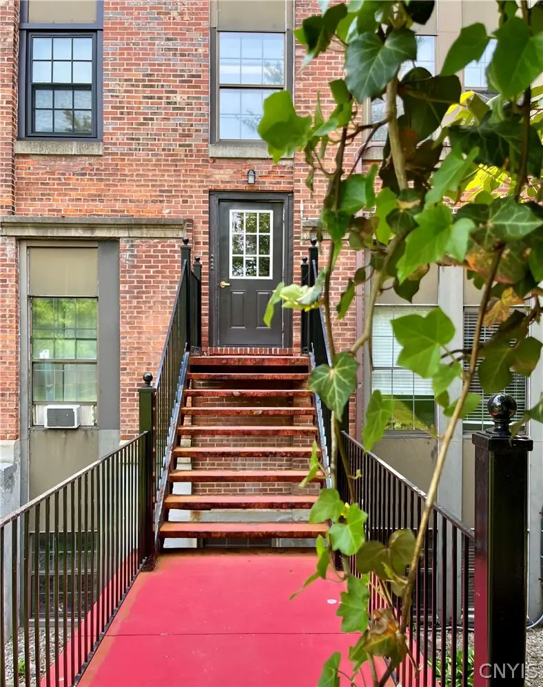 917 Madison St #113, Syracuse, NY 13210 - #2