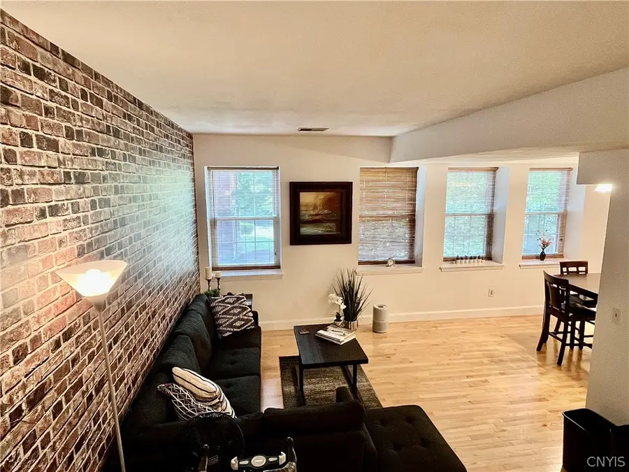 917 Madison St #113, Syracuse, NY 13210 - #3