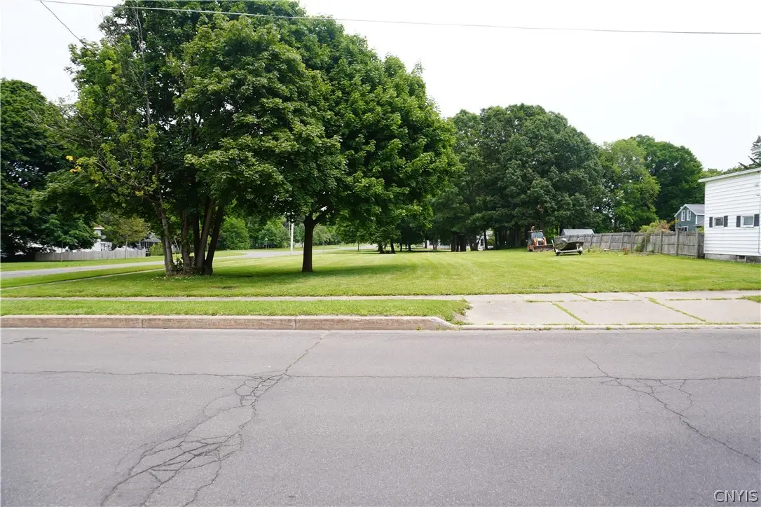 101 E 10th Street, Oswego, NY 13126 - #1