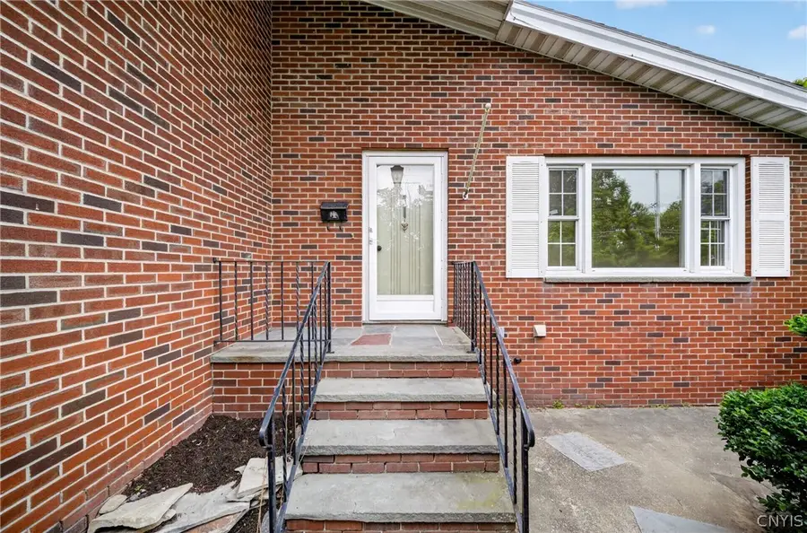 412 Swansea Avenue, Syracuse, NY 13206 - #3