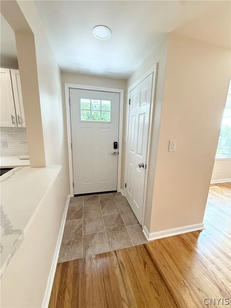 126 Aberdeen, Syracuse, NY 13206 - #3