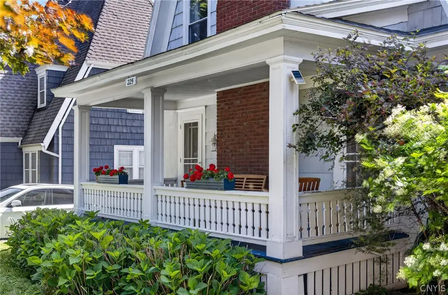 225 Strathmore Drive, Syracuse, NY 13207 - #3