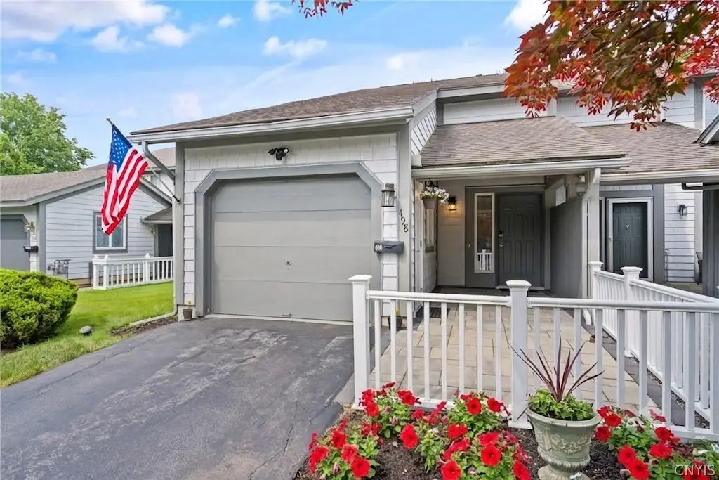 498 Summerhaven Drive N, East Syracuse, NY 13057 - #1