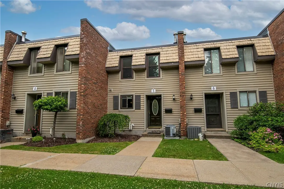 5 Chestnut Hills, New Hartford, NY 13413 - #1
