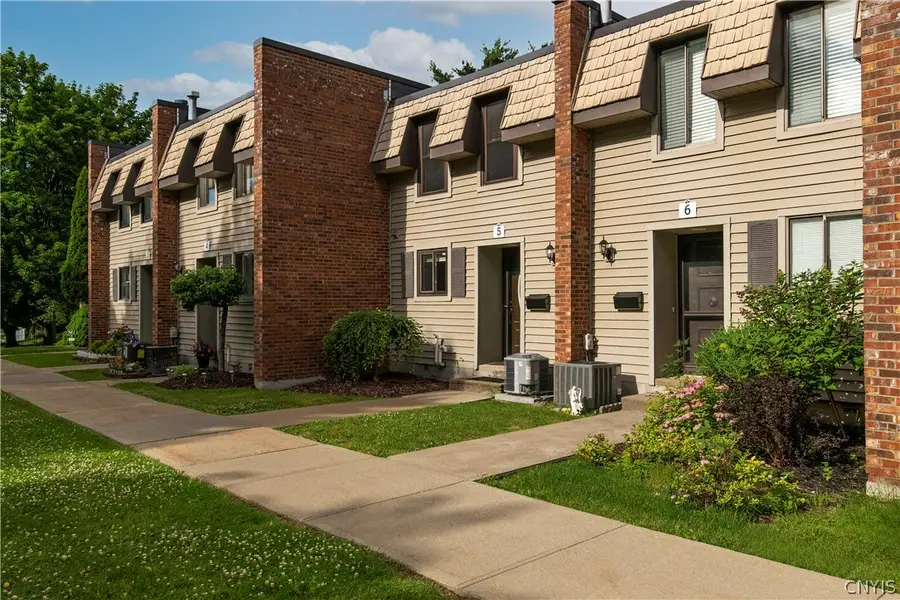 5 Chestnut Hills, New Hartford, NY 13413 - #2