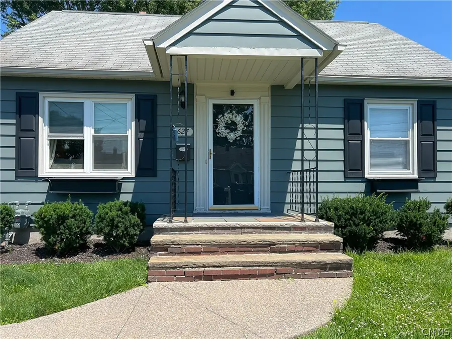 627 Delmar Place, Syracuse, NY 13208 - #3