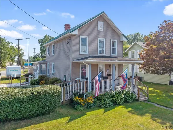 320 E North Street, Geneva, NY 14456
