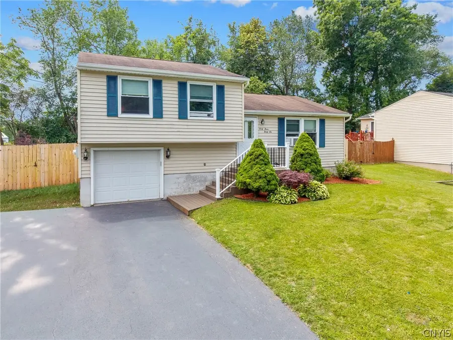 4346 Old Meadow Road, Clay, NY 13041 - #2