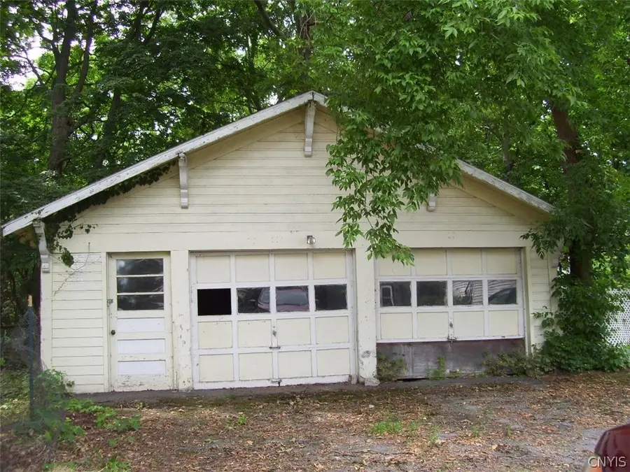 110 Edgewood Avenue, Syracuse, NY 13207 - #2