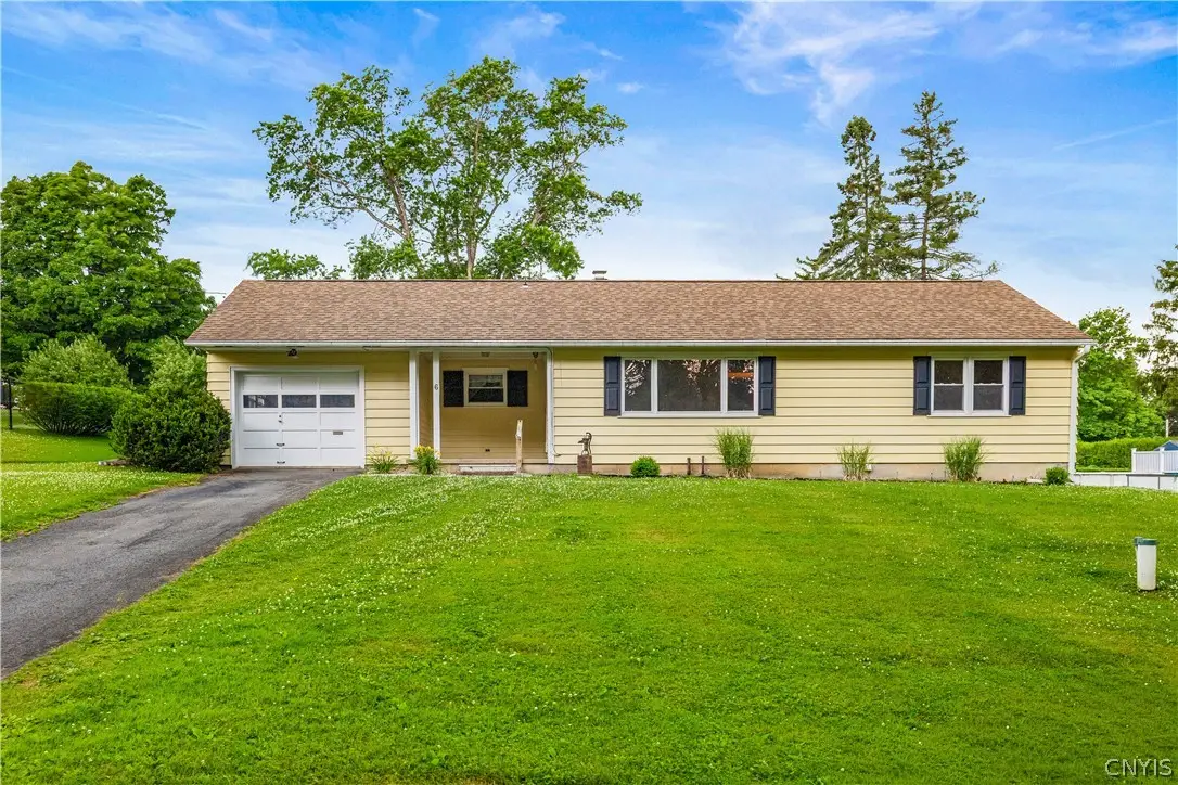 6 Roman Road, New Hartford, NY 13413 - #1
