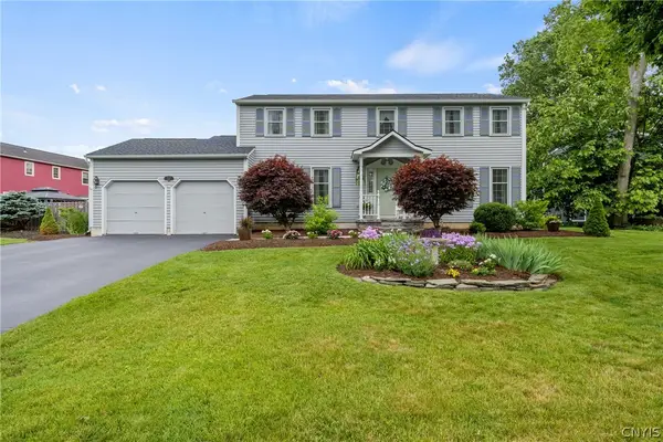 4261 Montezuma Course, Liverpool, NY 13090