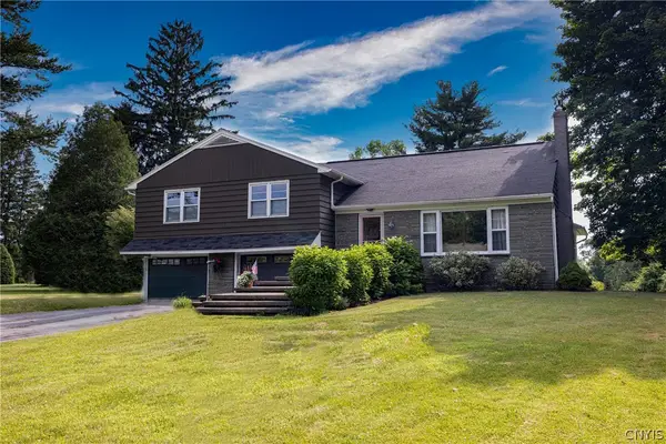 105 E Lake Street, Skaneateles, NY 13152
