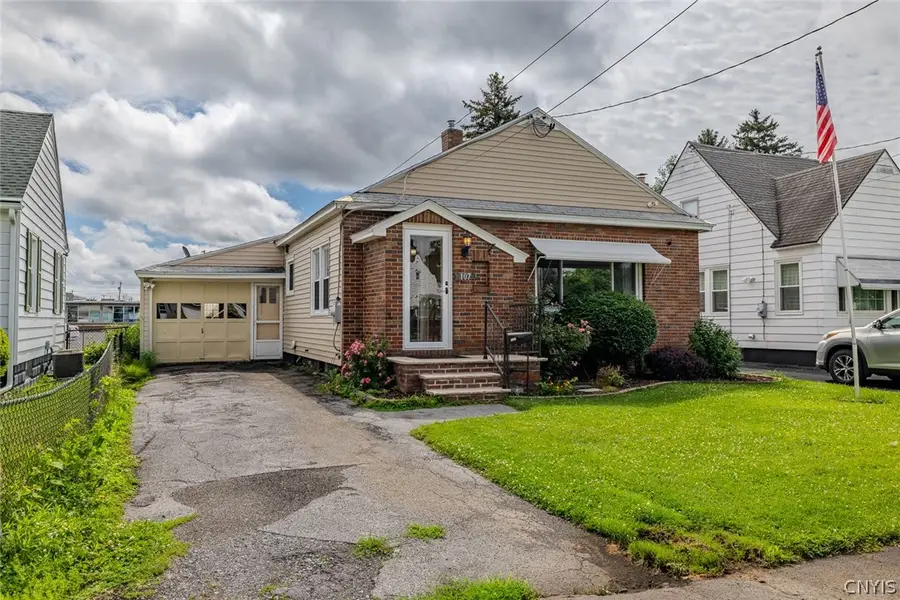 107 Brookland Drive, Syracuse, NY 13208 - #2
