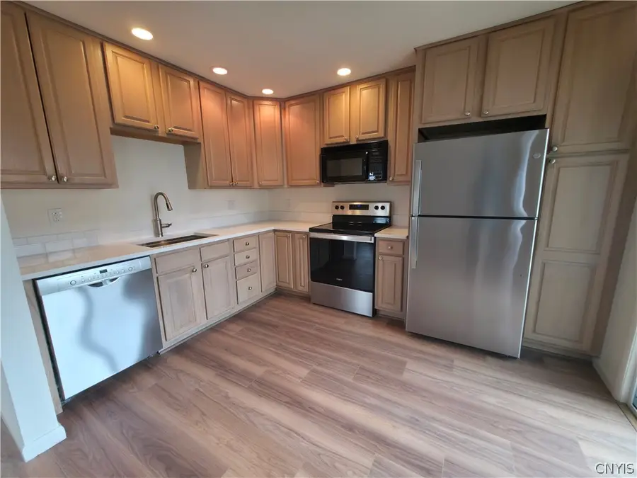 501 Natick Circle, Camillus, NY 13031 - #3