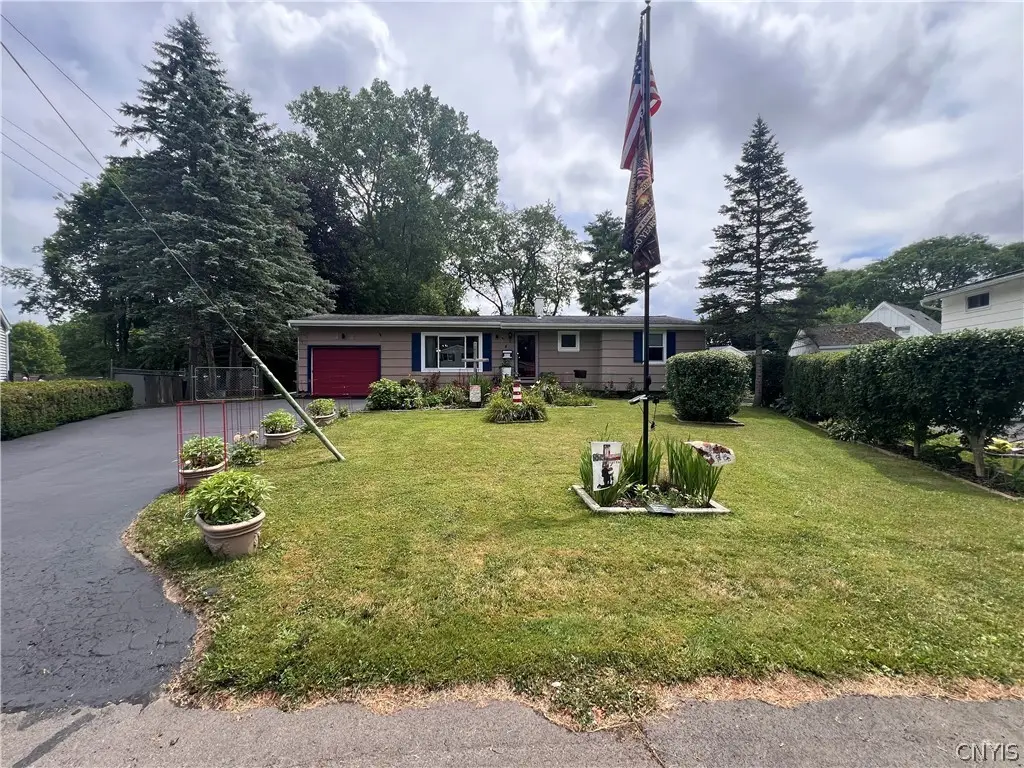 4 Apple Tree Lane, Liverpool, NY 13090 - #1