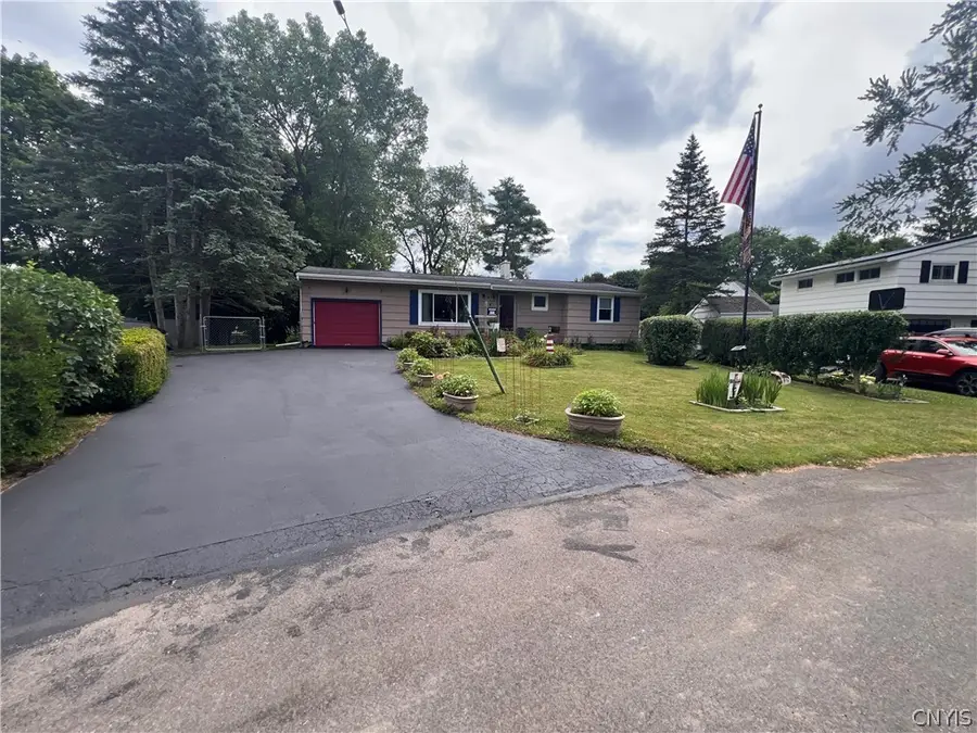 4 Apple Tree Lane, Liverpool, NY 13090 - #2