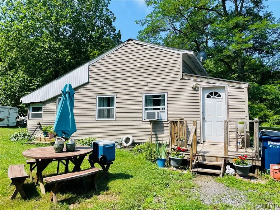 7762 Perry Road, Baldwinsville, NY 13027 - #2