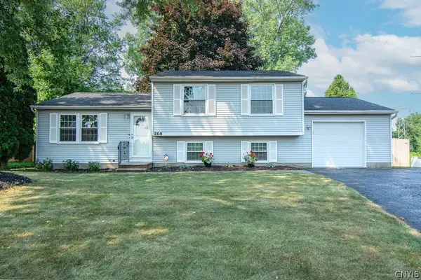 208 Rocky Road, Liverpool, NY 13090