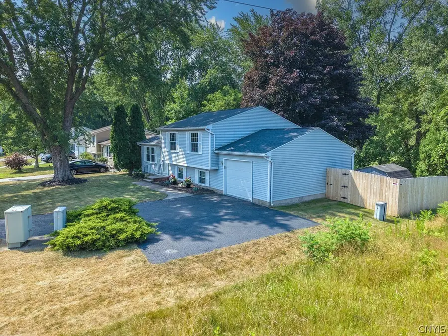 208 Rocky Road, Liverpool, NY 13090 - #2