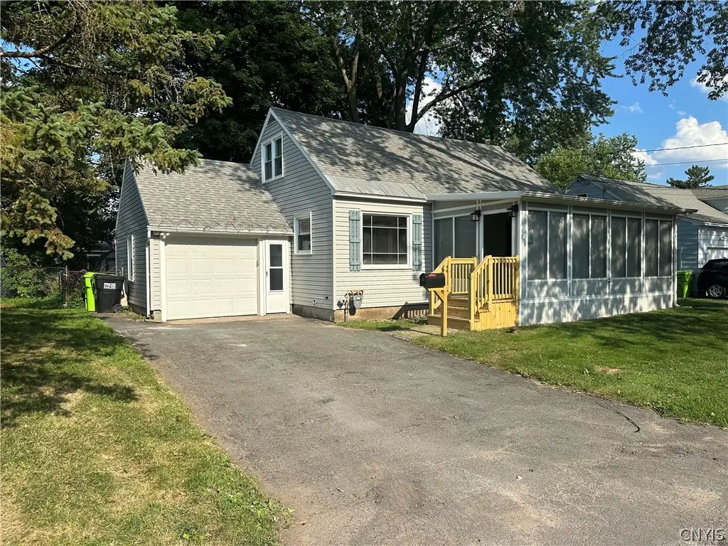 216 Crestwood Drive, North Syracuse, NY 13212 - #1