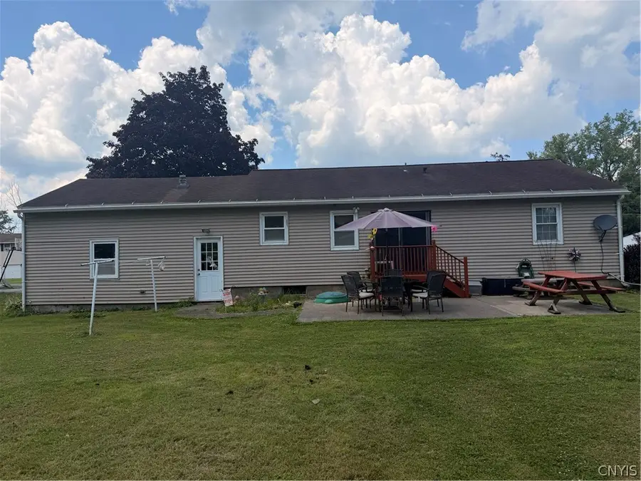 5716 Williamson Parkway, Cicero, NY 13039 - #2