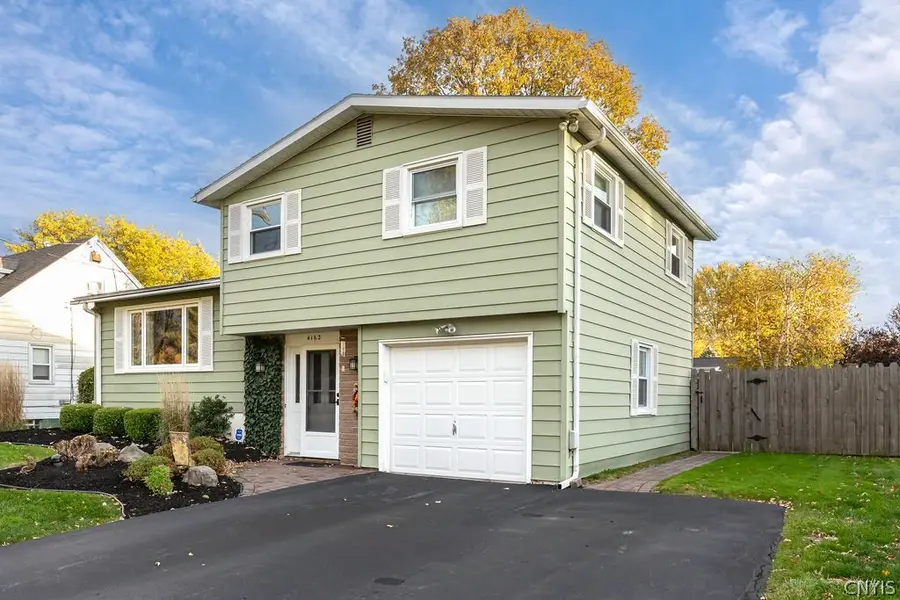 4162 Birchwood Drive S, Liverpool, NY 13090 - #2