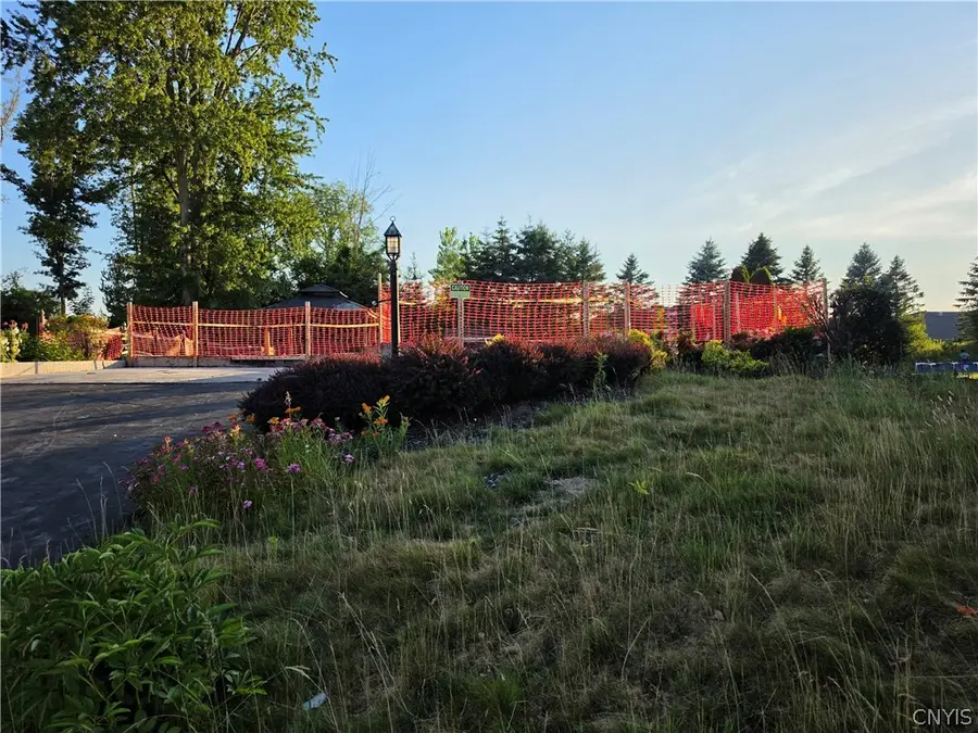 8283 Dampier Circle, Liverpool, NY 13090 - #2