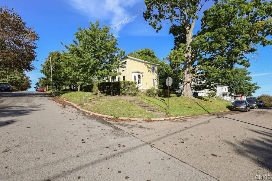 89 E Mohawk Street, Oswego, NY 13126 - #3