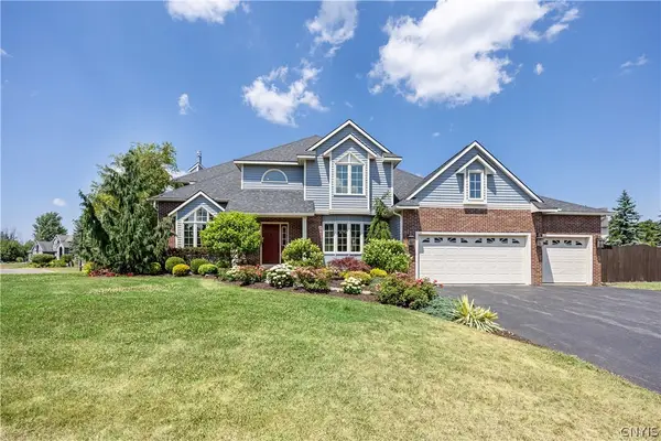 7711 Foxtail Pines, Liverpool, NY 13090