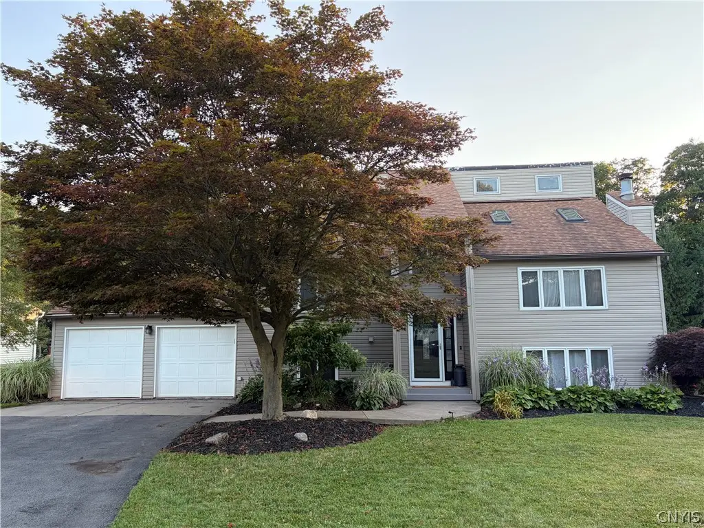 412 Weatheridge Drive, Camillus, NY 13031 - #1