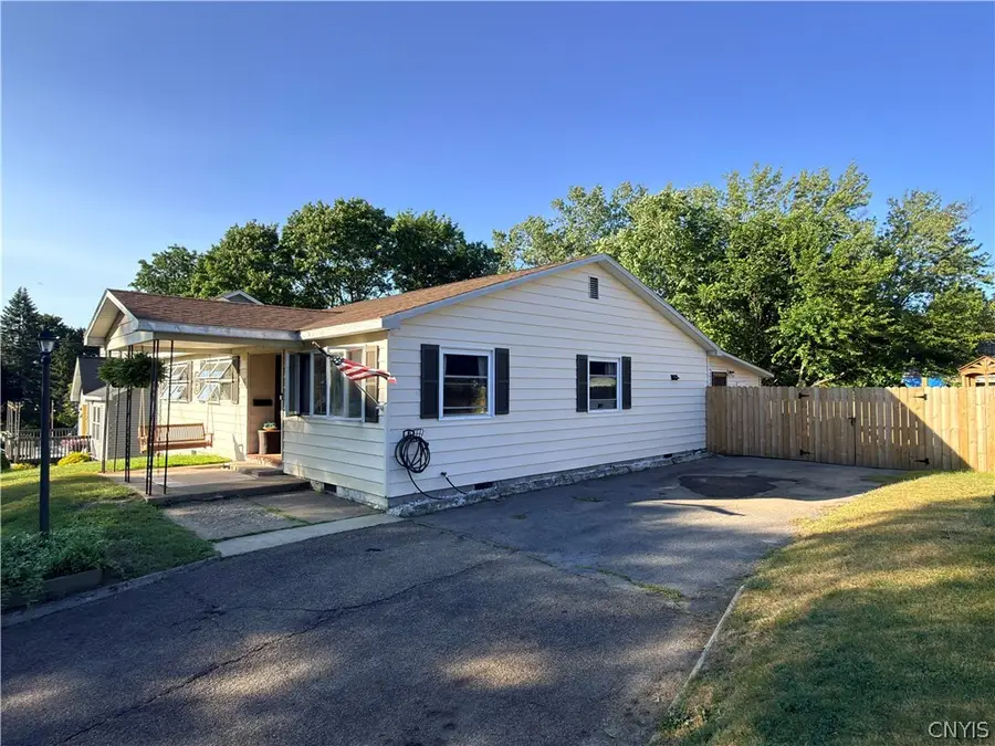 295 Chestnut Street, Oswego, NY 13126 - #3