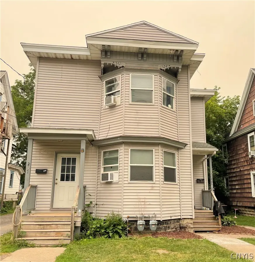 202 W Yates Street, East Syracuse, NY 13057 - #1