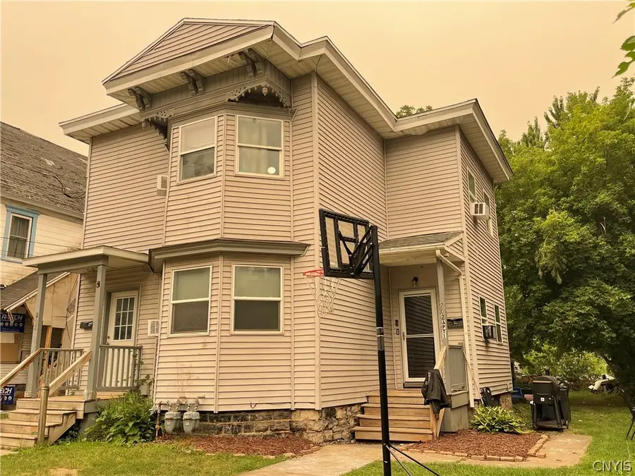 202 W Yates Street, East Syracuse, NY 13057 - #3