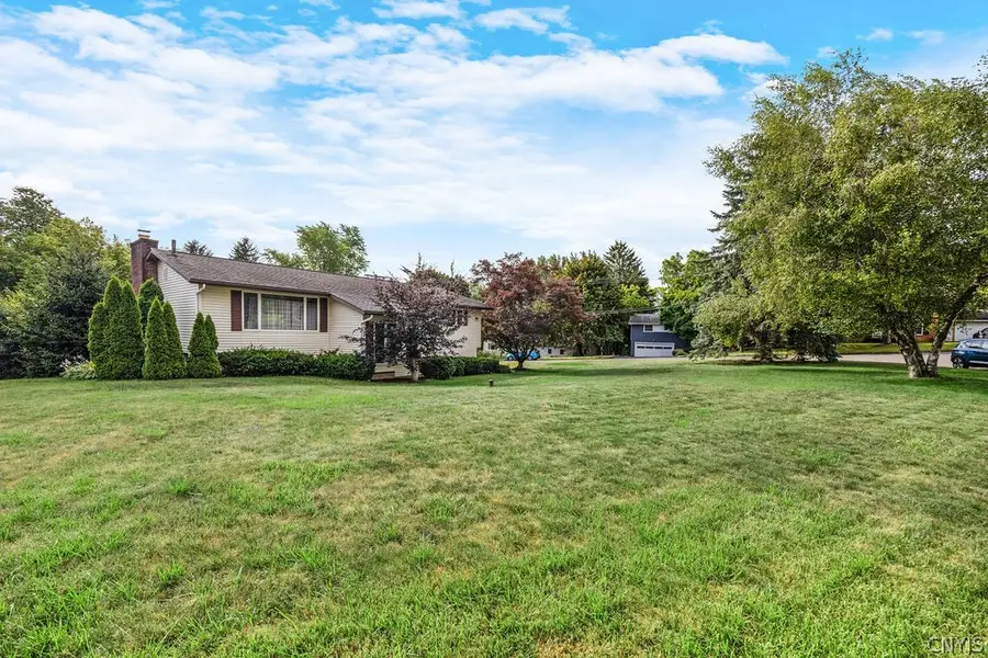 100 Eden Roc Circle, Syracuse, NY 13214 - #2