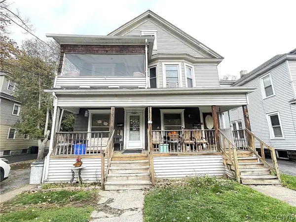 220 W Yates Street, East Syracuse, NY 13057